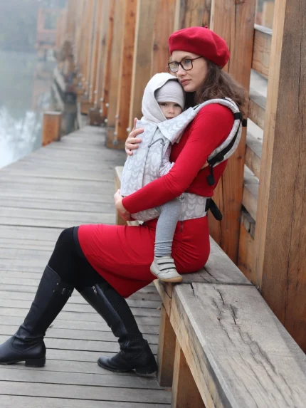 Nosič NoMa Adapt - Silver Love <strong>V prípade záujmu o inú farbu, prípadne veľkosť nám napíšte, prosím.</strong> -