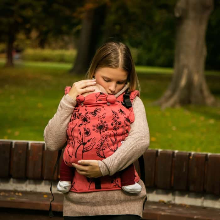 <ul>
 	<li>Maxi size: od veľkosti 86 do 106</li>
 	<li>Veľmi jednoduché nastavovanie, vhodné aj pre úplných začiatočníkov v nosení.</li>
 	<li>Možnosť kríženia ramenných popruhov na chrbte.</li>
 	<li>Súčasťou balenia sú chrániče ramenných popruhov.</li>
</ul> - 